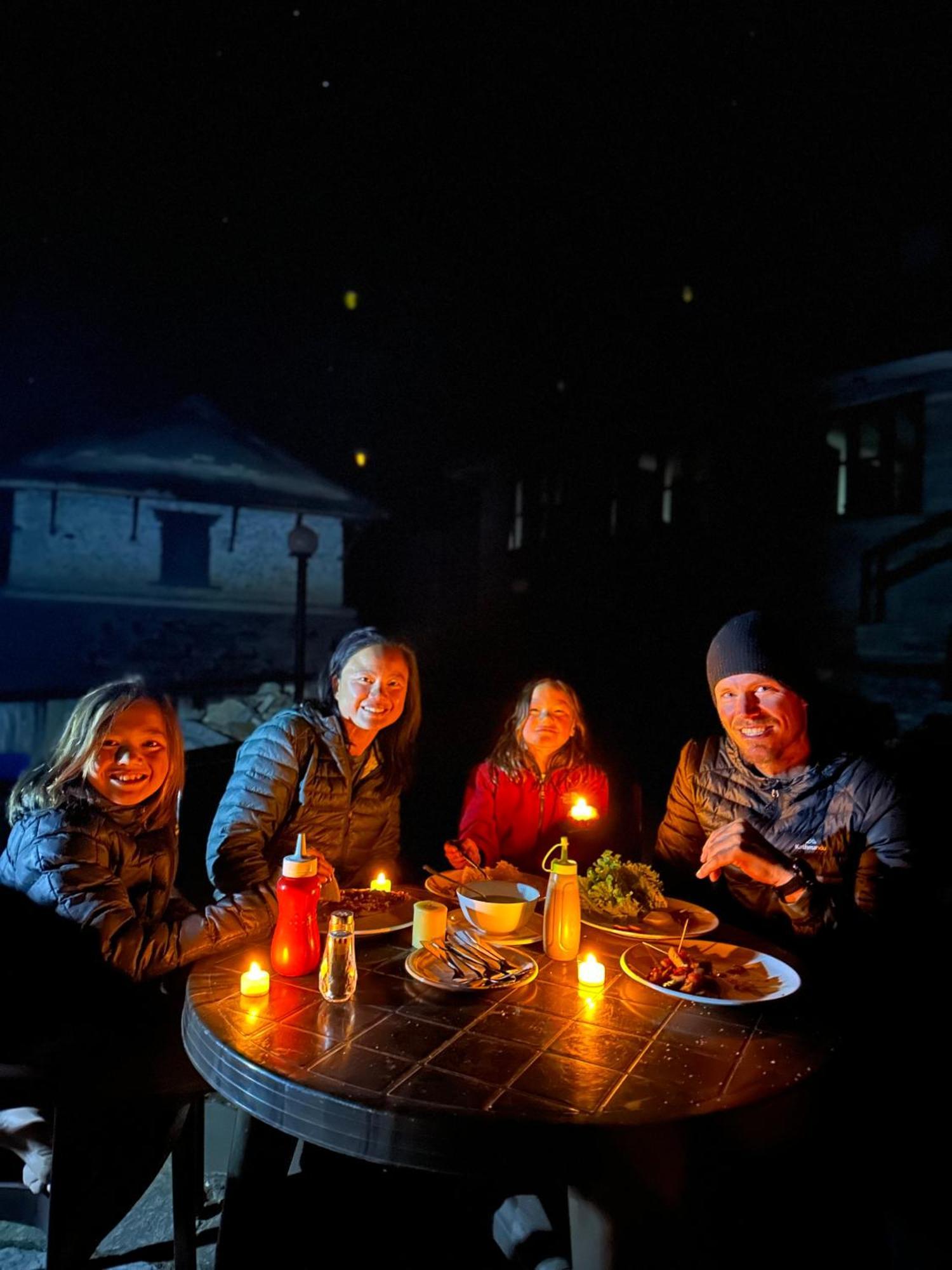 Hill Top Lodge Ghandruk Astam Экстерьер фото